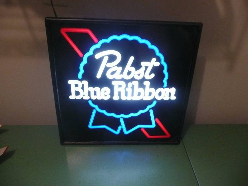 lot 22 image: Pabst Blue Ribbon NEO Neon Lighted Sign In Very Nice Condition - Approx 17 by 17