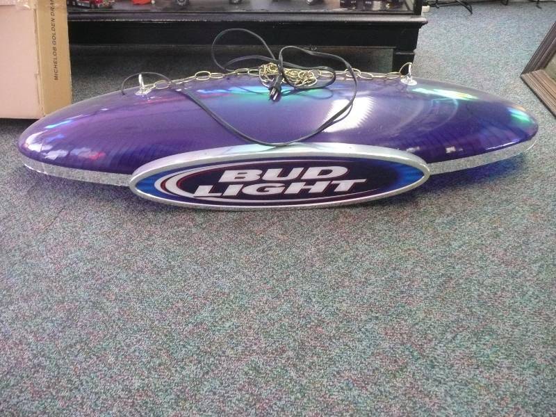 Very Nice Bud Light Pool Table Light | Man Cave Dealer Auction #9 | K-BID