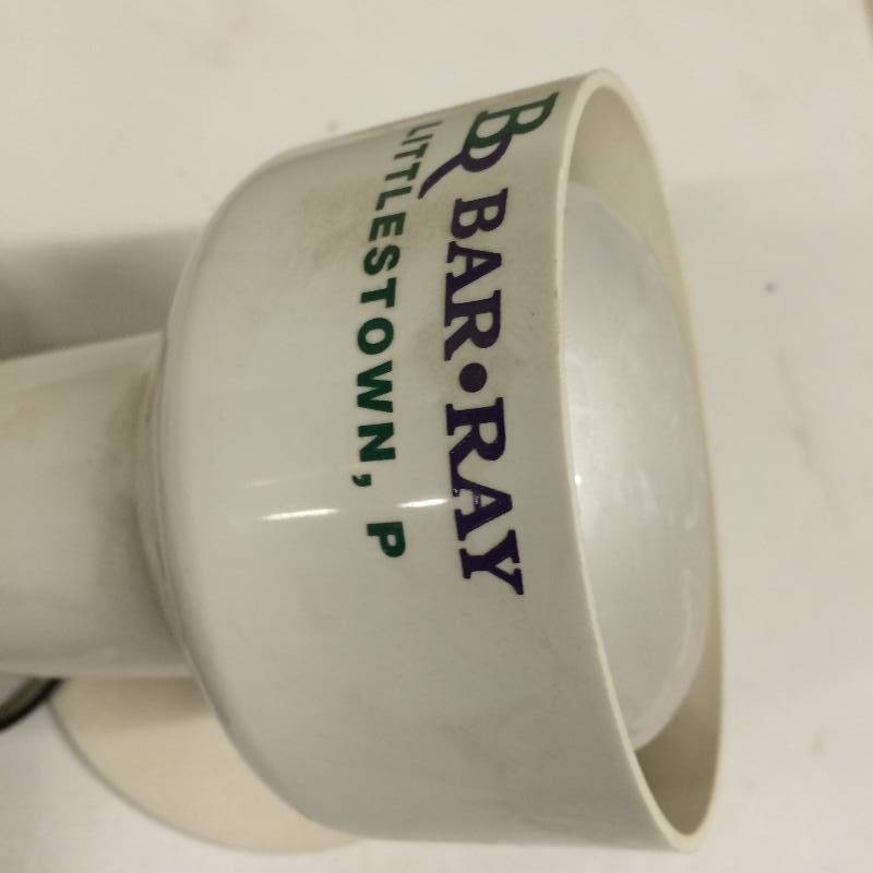 lot 32 image: Crafters & Sewing Bar Ray Spot Light With Foot Control Switch Which Can Be USed With Sewing Machines Too