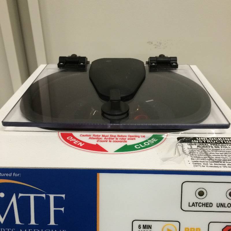 lot 78 image: WOWOW Retails New $1000 Drucker Co MTF Sports Medicine 642VFD PLUS MT 910058 Centrifuge w Locking Lid - Excellent Condition