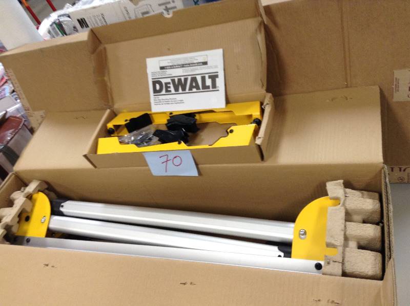 DEWALT DWX725B Heavy Duty Work Stand with Miter Saw Mounting Brackets New