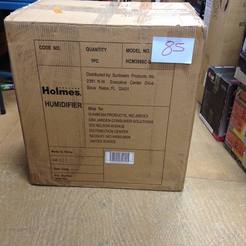 Holmes HCM3888C U Portable Humidifier never used