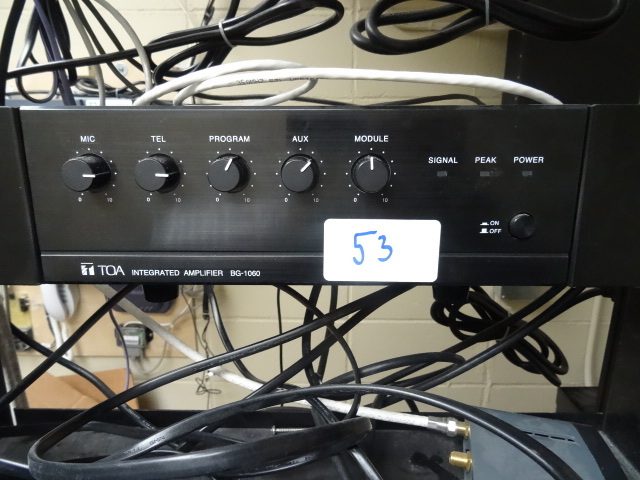 lot 53 image: TOA integrated amplifier. BG-1060