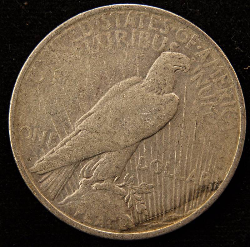 lot 14 image: 1922-D PEACE SILVER DOLLAR FINE