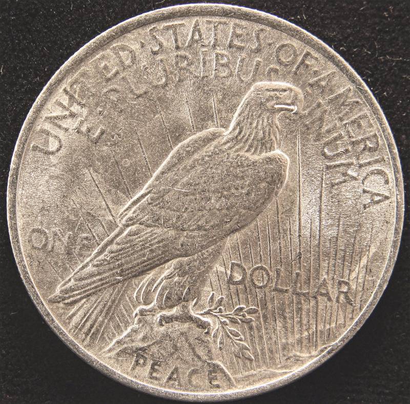 lot 50 image: 1923 PEACE SILVER DOLLAR UNC