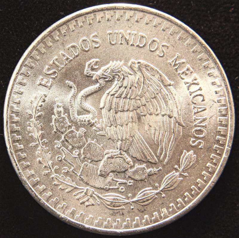 lot 67 image: 1983 MEXICO LIBERTAD 1 TROY OZ. .999 FINE SILVER