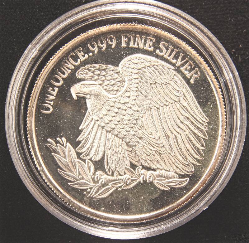 lot 87 image: 1 TROY OZ. .999 FINE SILVER SAINT GAUDENS STYLE IN AIRTITE HOLDER