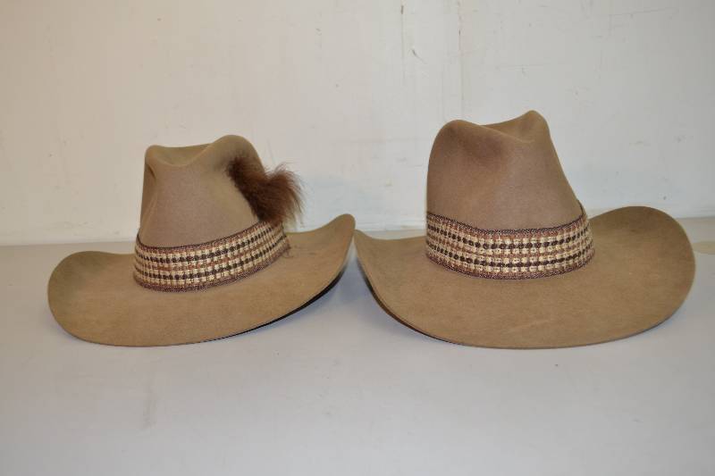 lot 23 image: Stuart Brant western Hats