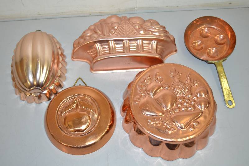 lot 96 image: Copper Molds and Pan