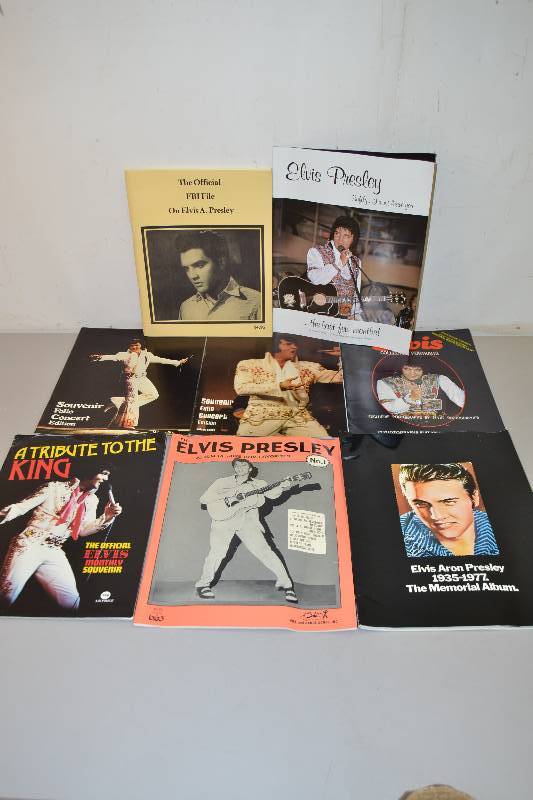 lot 170 image: Elvis Presley Magazines