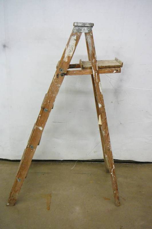 Wooden Step Ladder