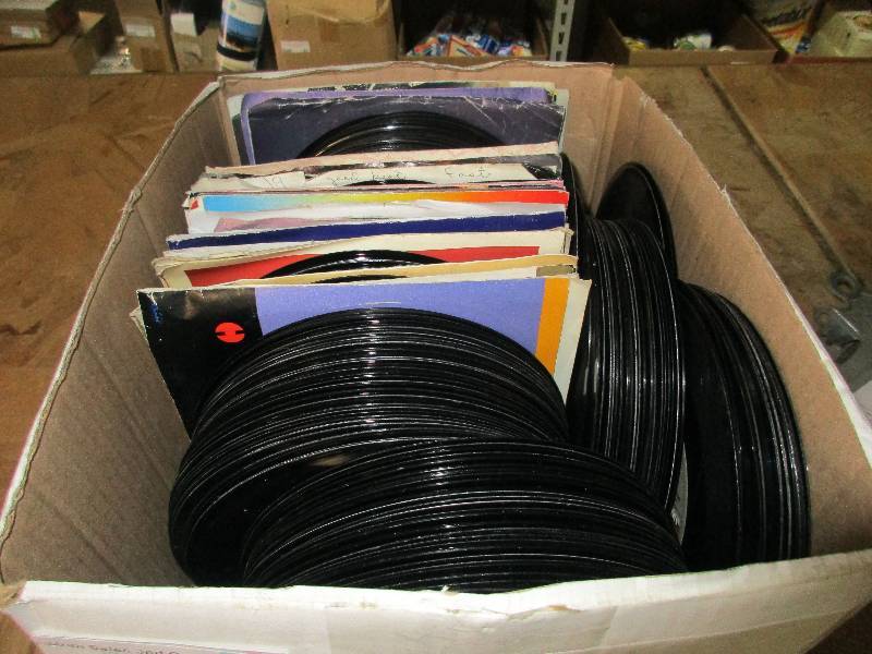 200 vintage 45s records