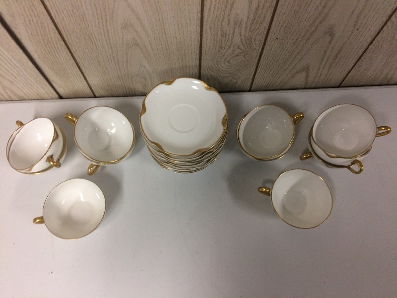 lot 28 image: HAVILAND FRANCE LIMOGES SILVER ANNIVERSAY CUPS & SAUCERS