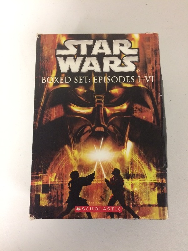 lot 34 image: STAR WARS PAPERBACK BOOK BOXED SET EPISODES I - VI