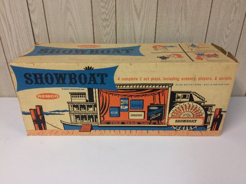 lot 38 image: VINTAGE REMCO SHOWBOAT IN BOX