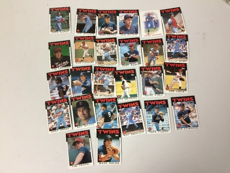 lot 64 image: 1985 TOPPS TWINS BASEBALL CARDS