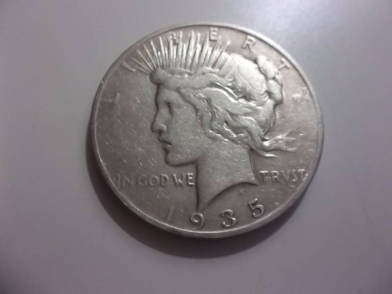 1935 S Silver Peace Dollar Better Date & Grade