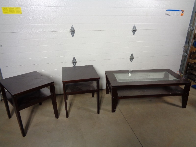 lot 114 image: Coffee Table and End Tables