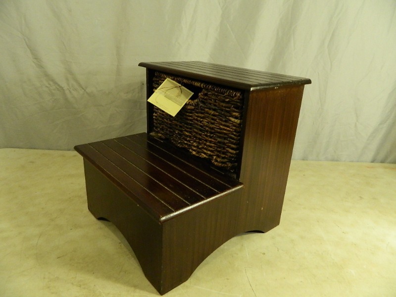 lot 42 image: Super Cute Little Step Stool with Door and Basket Storage