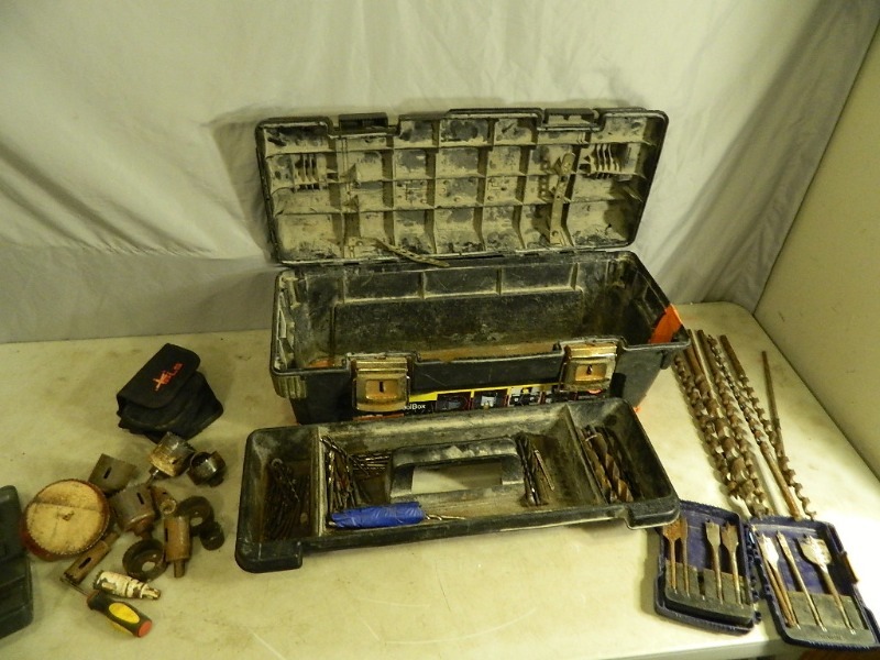 lot 67 image: Toolbox with Contents