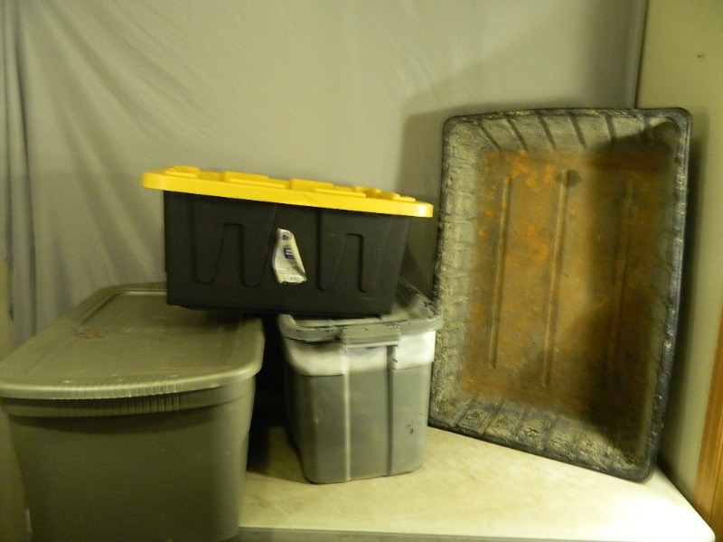 lot 78 image: Totes and Work Tub