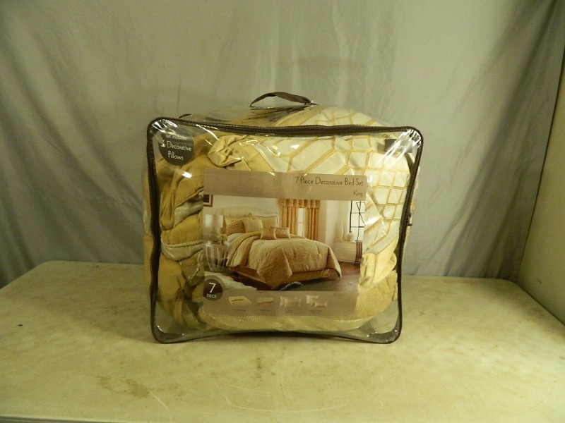 lot 160 image: King Size Bed Set
