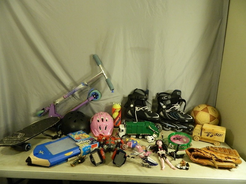lot 177 image: Toys and Sports Items