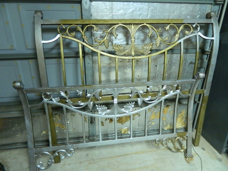 lot 133 image: Queen Bed Headboard and Footboard