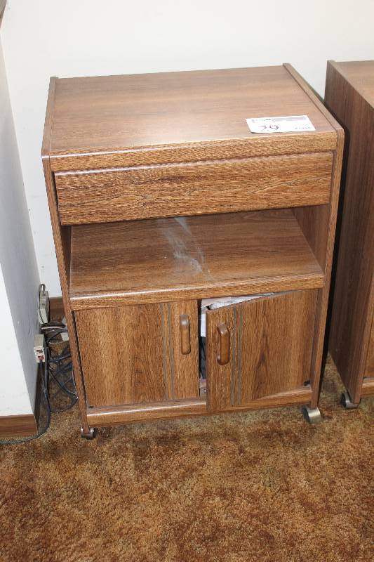 lot 29 image: 1-Door 2-Drawer Wood Rolling Cabinet
