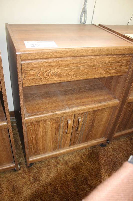 lot 27 image: 1-Door 2-Drawer Wood Rolling Cabinet
