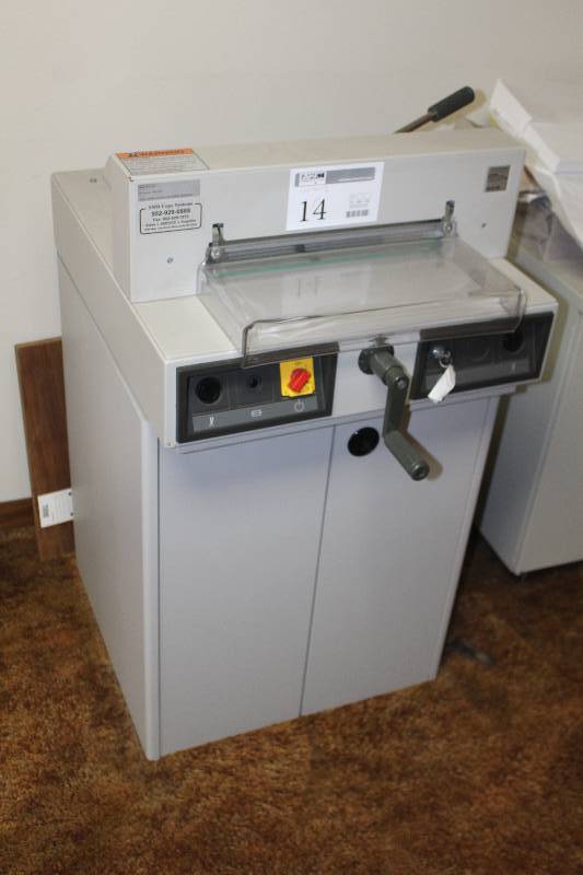 lot 14 image: MBM Triumph Ideal Paper Cutter