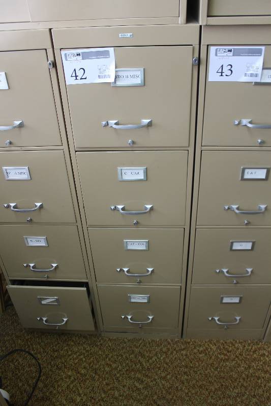 lot 42 image: Cole 4-Drawer Metal File Cabinet