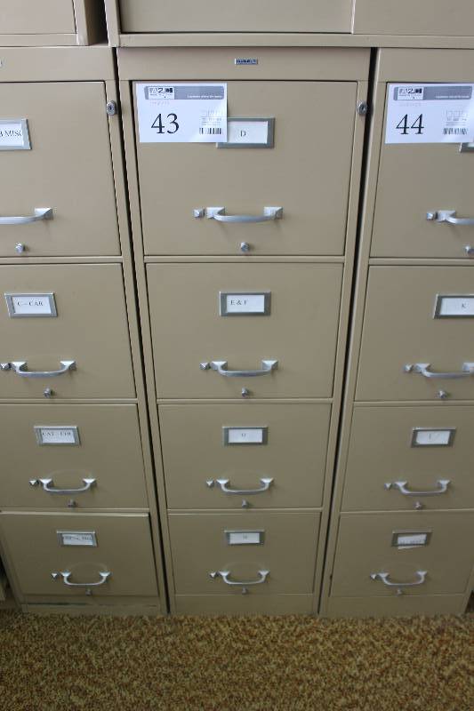 lot 43 image: Cole 4-Drawer Metal File Cabinet