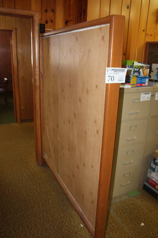 lot 70 image: Lot of (5) Wall Dividers
