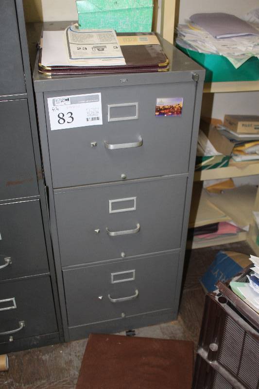 lot 83 image: Hon 3-Drawer Metal File Cabinet