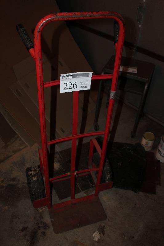 lot 226 image: 2-Wheel Dolly