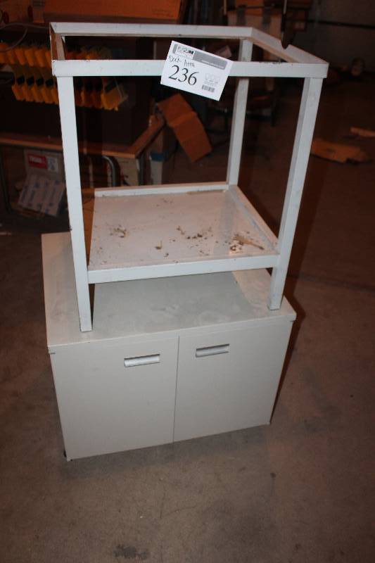 lot 236 image: Shredder Stand