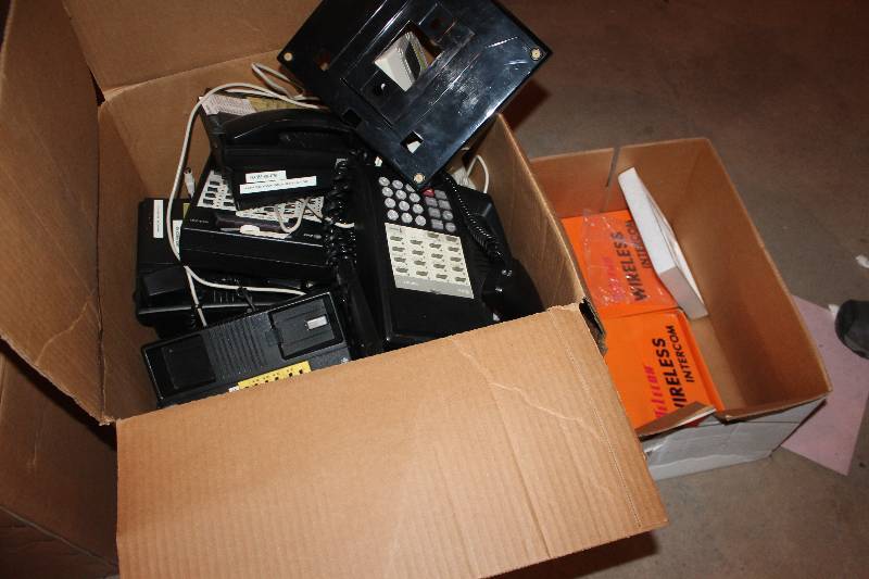 lot 245 image: Telecom, Wireless Intercom Equipment