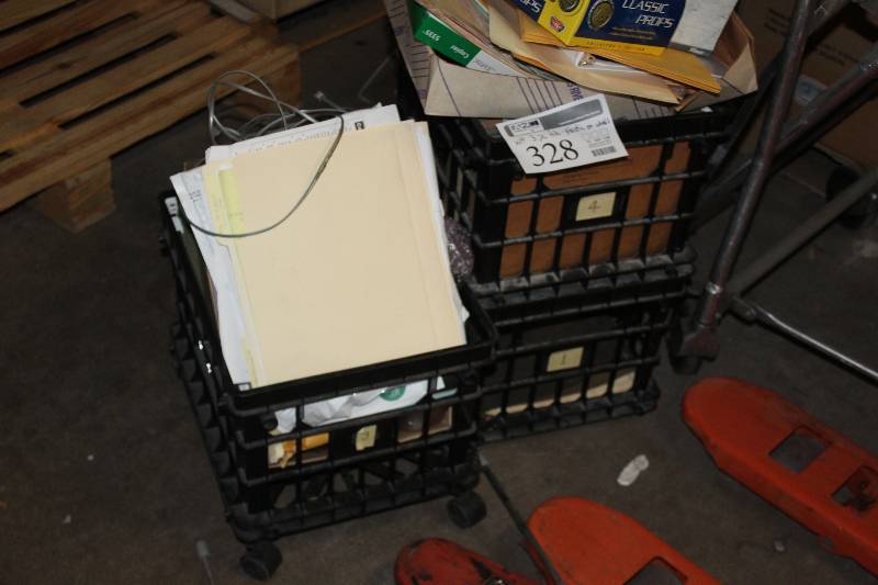 lot 328 image: 3-Piece Plastic Rolling File