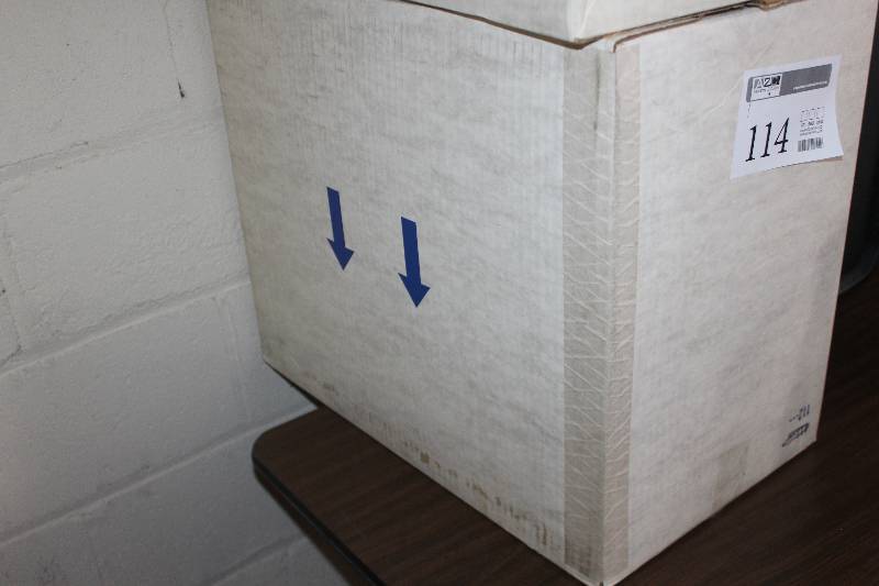 lot 114 image: Lot of (1) Rolling Hard Case