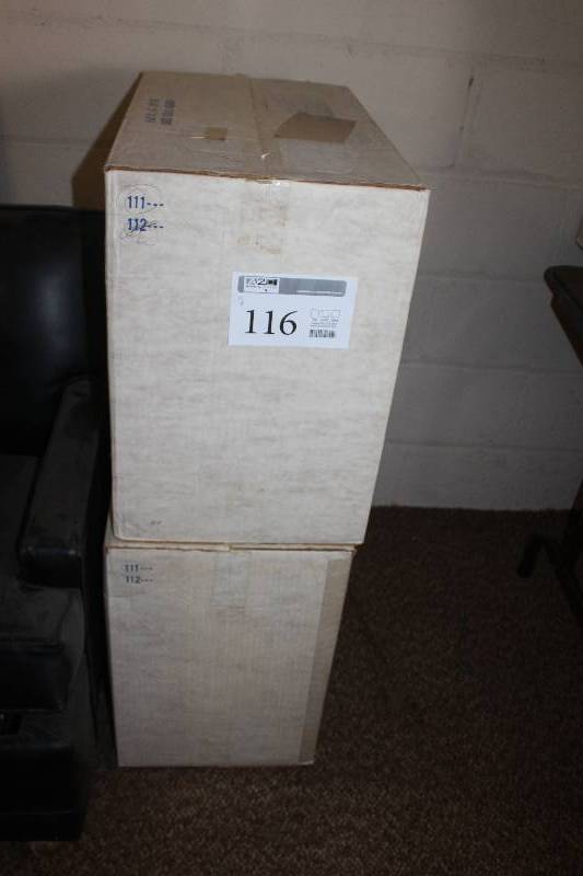 lot 116 image: Lot of (2) Rolling Hard Case