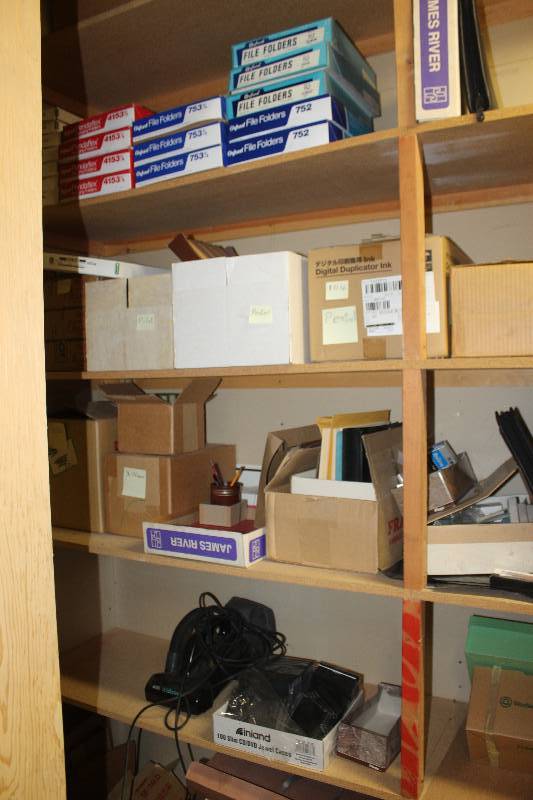 lot 383 image: Room Lot of Office Supplies