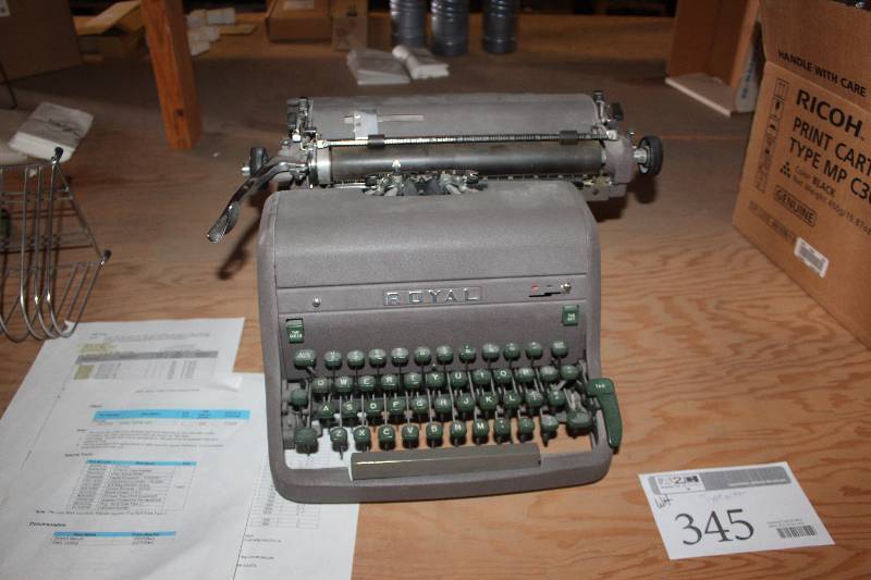 lot 345 image: Royal Manual Typewriter