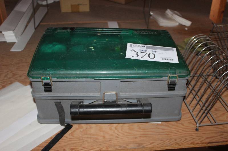 lot 370 image: Organizer Box