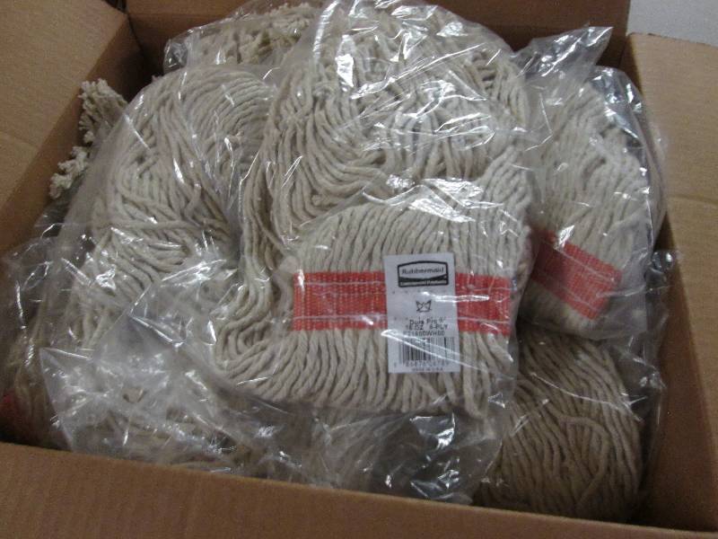 Case of 12 Rubbermaid 16 oz Commerc...