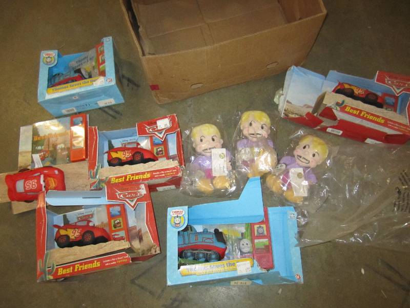 Lot of new toys, packaging damaged,...