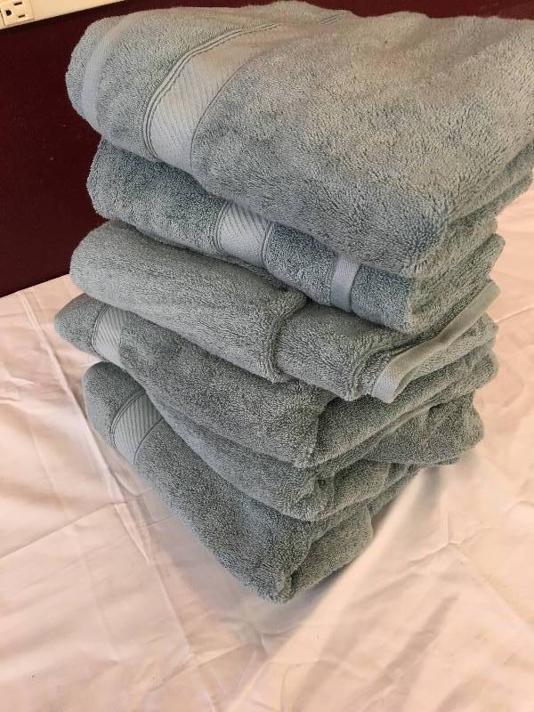 6 new towels
