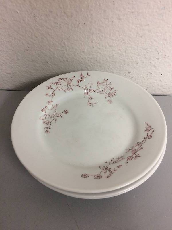 lot 7 image: Antique Bareuther Waldsassen Plates