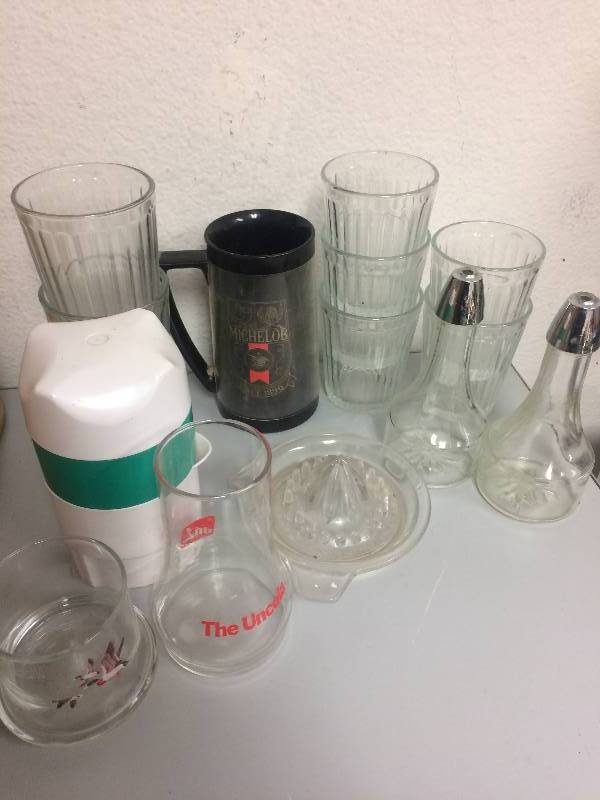 lot 30 image: Vintage Glass Jugs and Glassware