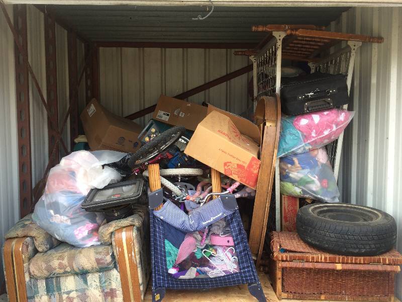 lot 50 image: Storage Unit #1115